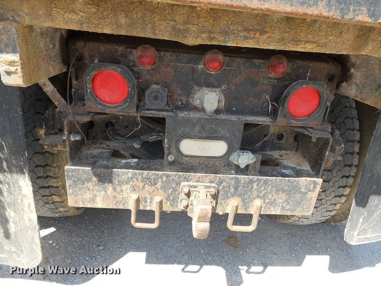 image for item DE7908 1973 GMC dump truck