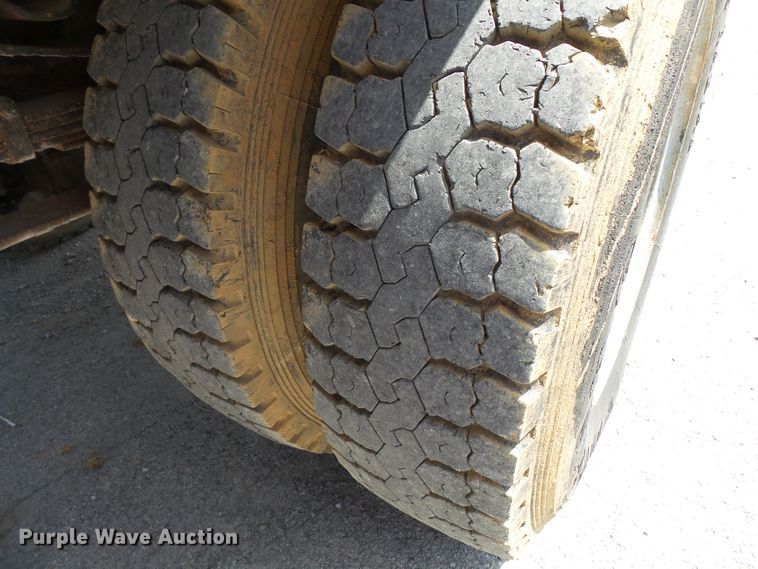 image for item DE7908 1973 GMC dump truck