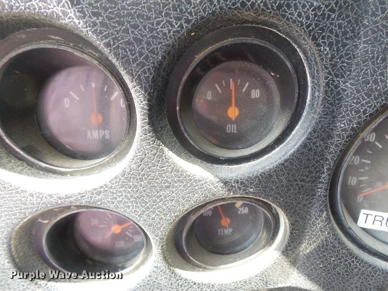 image for item DE7908 1973 GMC dump truck