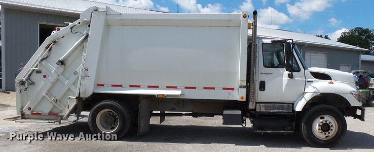 image for item DE7909 2010 International WorkStar 7300 refuse truck
