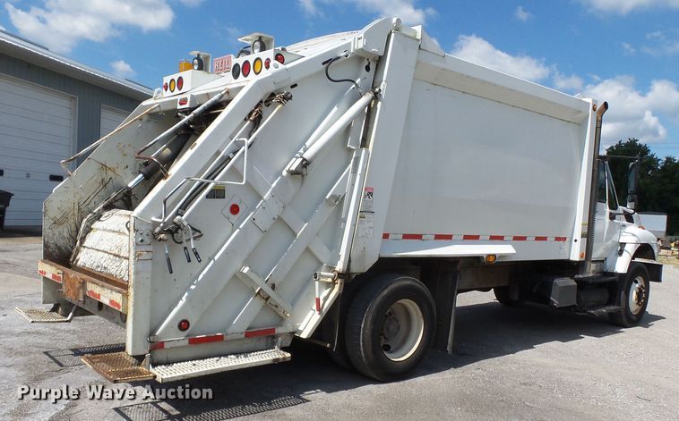 image for item DE7909 2010 International WorkStar 7300 refuse truck