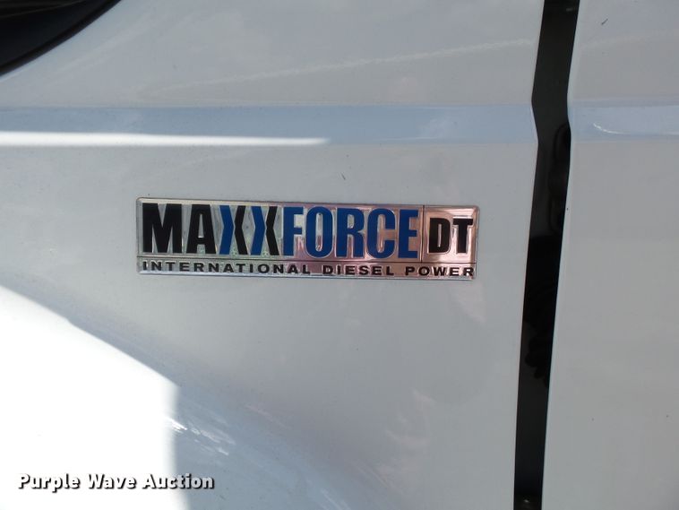 image for item DE7909 2010 International WorkStar 7300 refuse truck