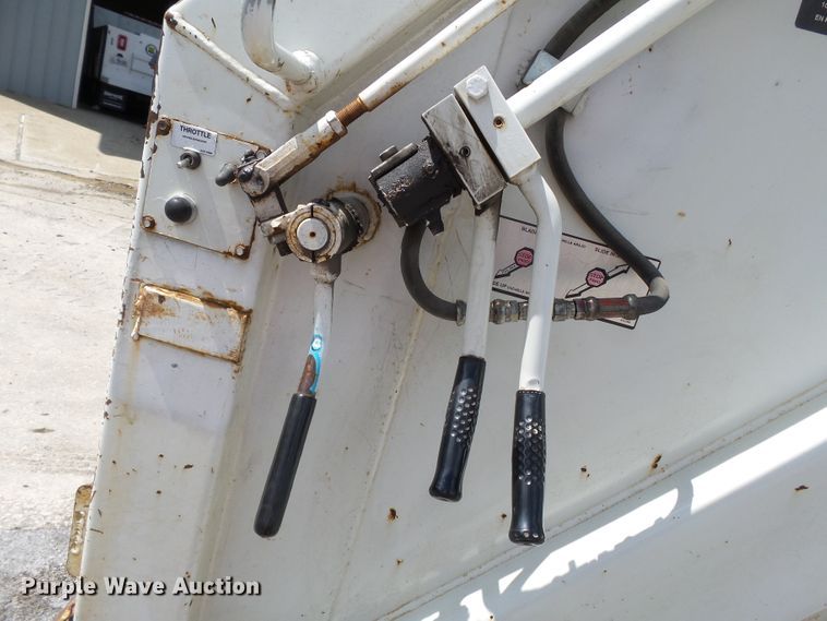 image for item DE7909 2010 International WorkStar 7300 refuse truck