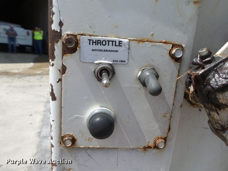 image for item DE7909 2010 International WorkStar 7300 refuse truck