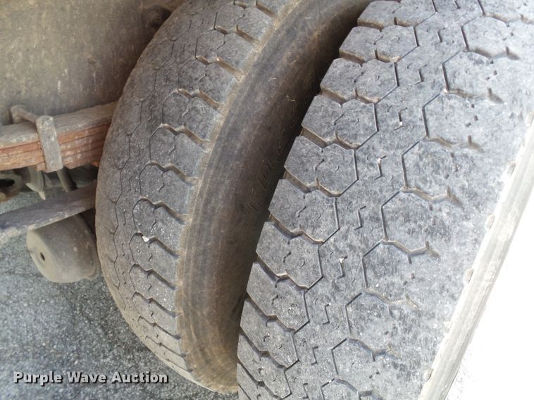 image for item DE7909 2010 International WorkStar 7300 refuse truck