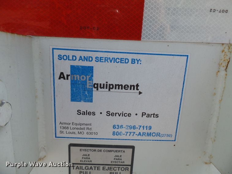 image for item DE7909 2010 International WorkStar 7300 refuse truck