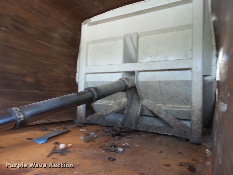 image for item DE7909 2010 International WorkStar 7300 refuse truck