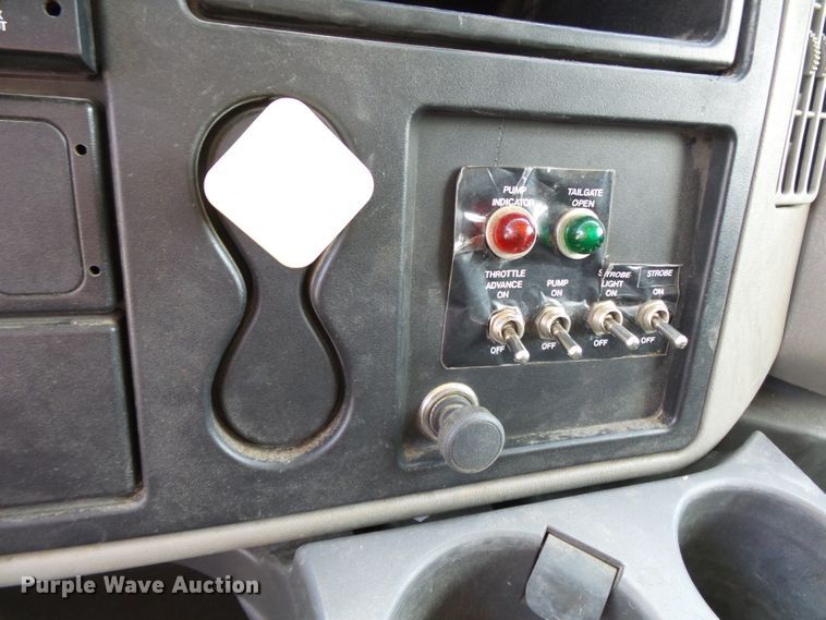 image for item DE7909 2010 International WorkStar 7300 refuse truck