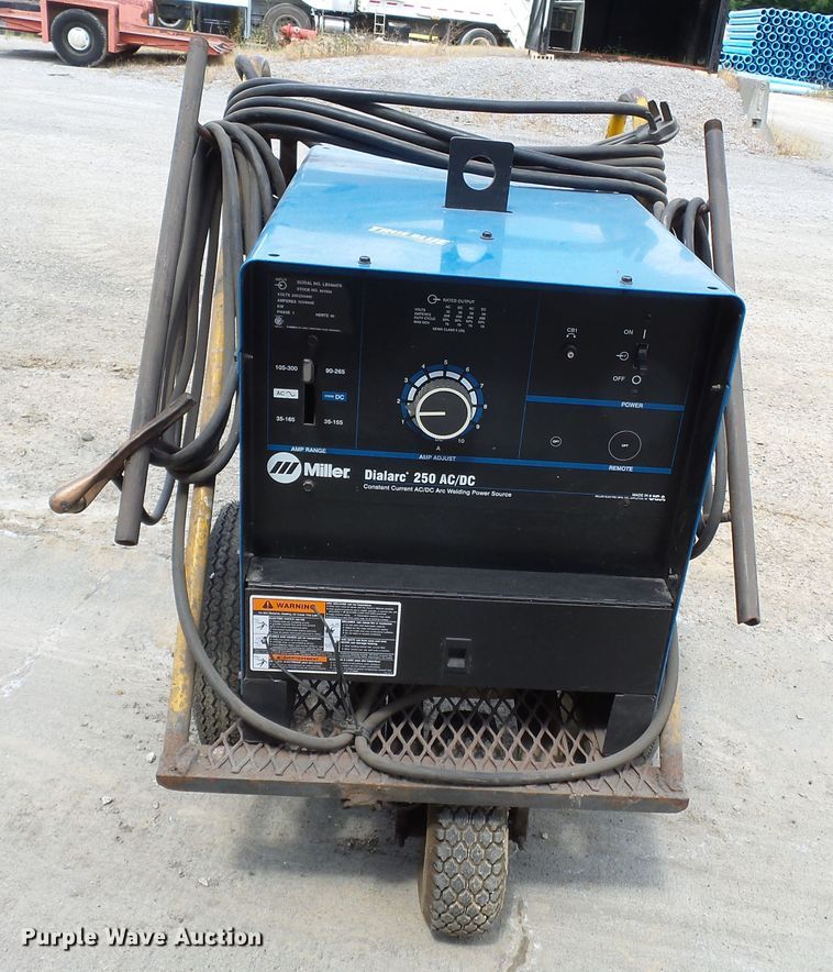 image for item DE7911 Miller 901564 welder