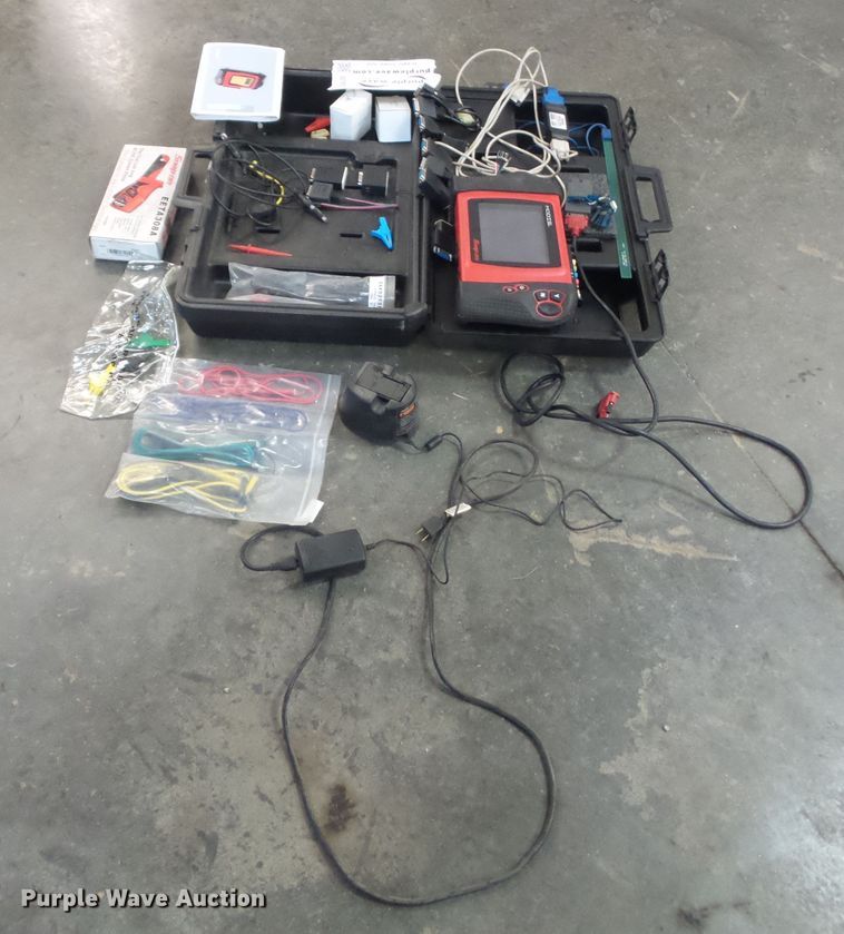 image for item DE7923 Snap-on EEMS360 scan tool