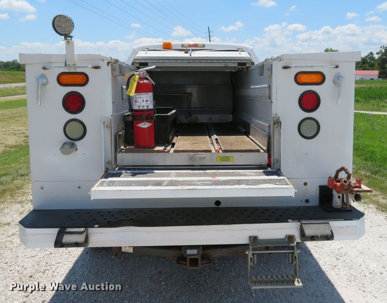 image for item DE8184 2008 Ford F350 Super Duty XL SuperCab utility bed pickup truck