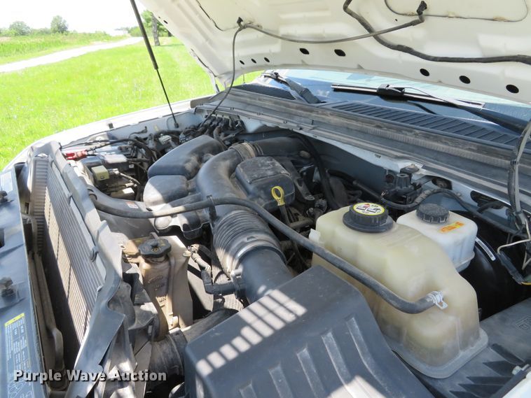 image for item DE8184 2008 Ford F350 Super Duty XL SuperCab utility bed pickup truck