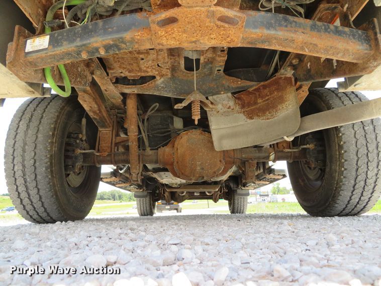 image for item DE8184 2008 Ford F350 Super Duty XL SuperCab utility bed pickup truck