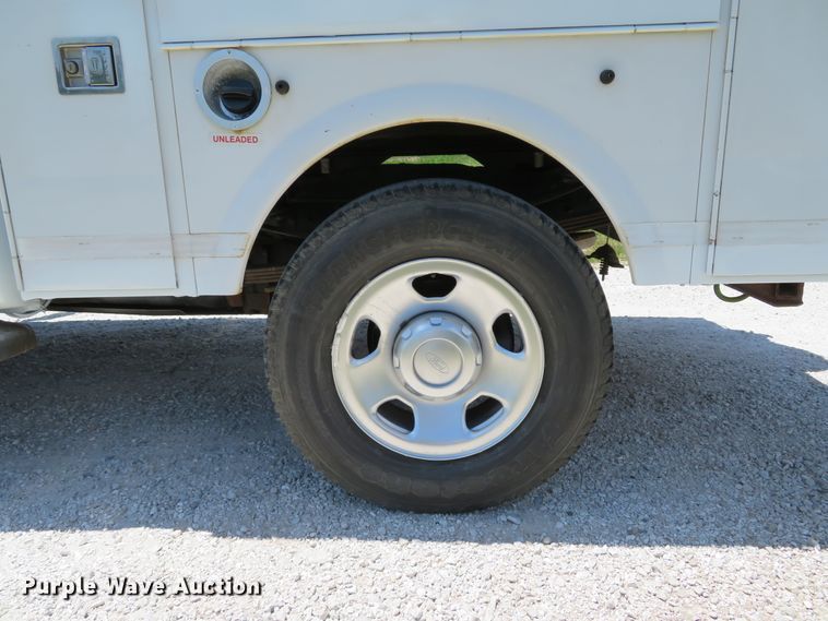 image for item DE8184 2008 Ford F350 Super Duty XL SuperCab utility bed pickup truck