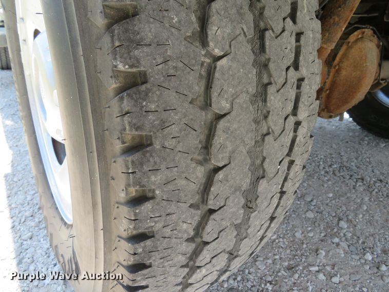 image for item DE8184 2008 Ford F350 Super Duty XL SuperCab utility bed pickup truck