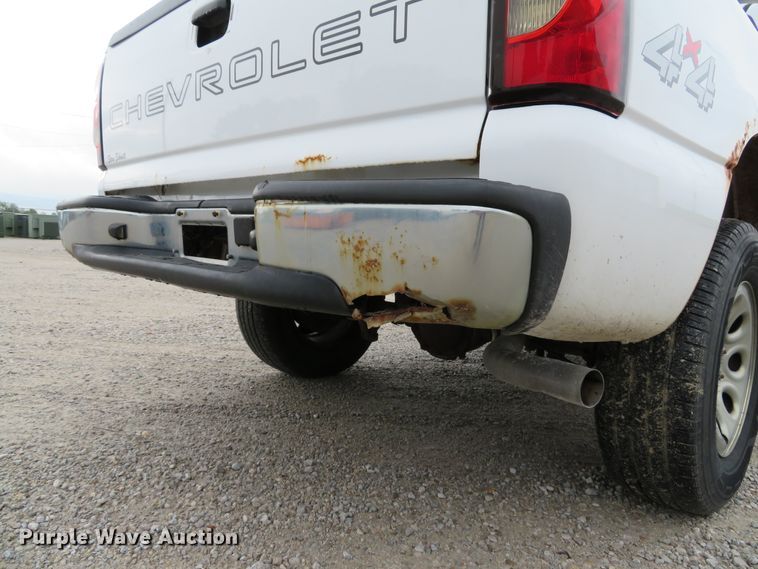 image for item DE8190 2006 Chevrolet Silverado 1500 LS Ext. Cab pickup truck