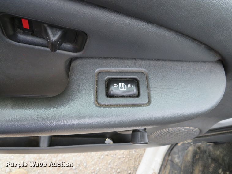 image for item DE8190 2006 Chevrolet Silverado 1500 LS Ext. Cab pickup truck