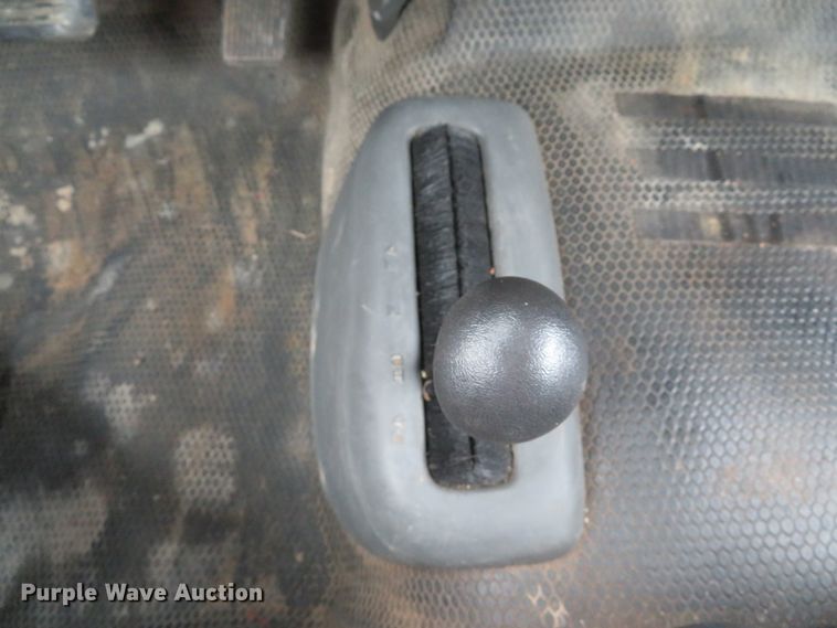 image for item DE8190 2006 Chevrolet Silverado 1500 LS Ext. Cab pickup truck