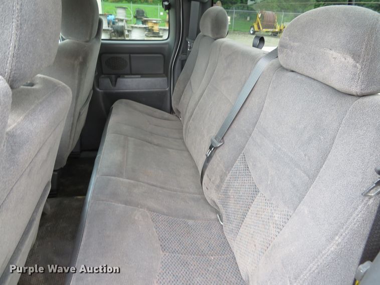 image for item DE8190 2006 Chevrolet Silverado 1500 LS Ext. Cab pickup truck