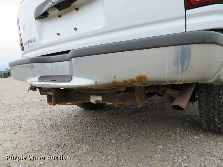 image for item DE8192 1998 Ford Explorer SUV