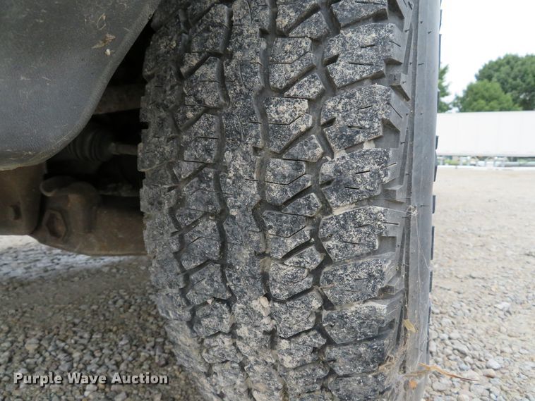 image for item DE8192 1998 Ford Explorer SUV