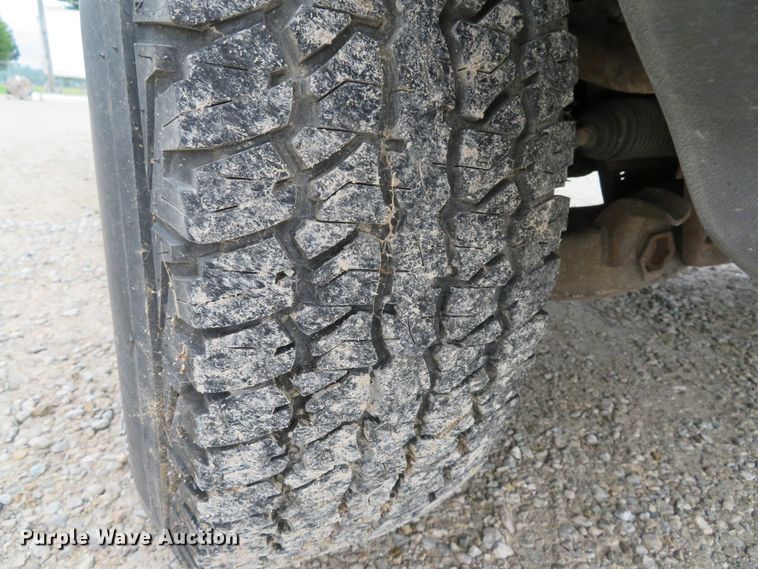 image for item DE8192 1998 Ford Explorer SUV