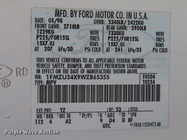 image for item DE8192 1998 Ford Explorer SUV