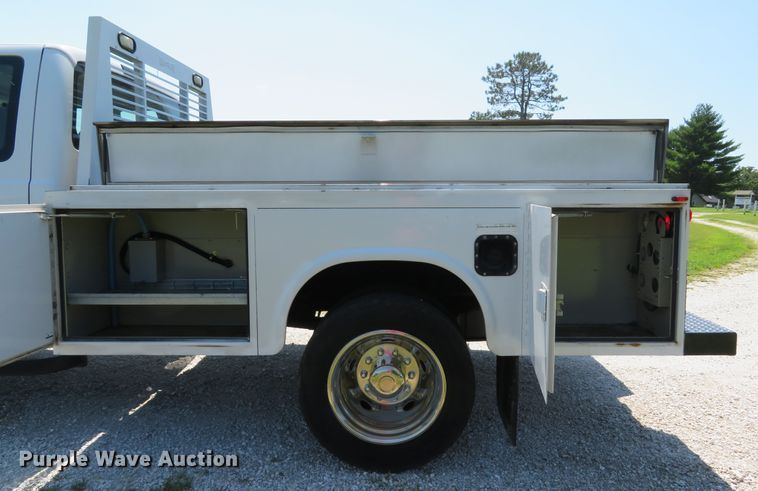 image for item DE8205 2008 Ford F450 Super Duty XL SuperCab utility truck