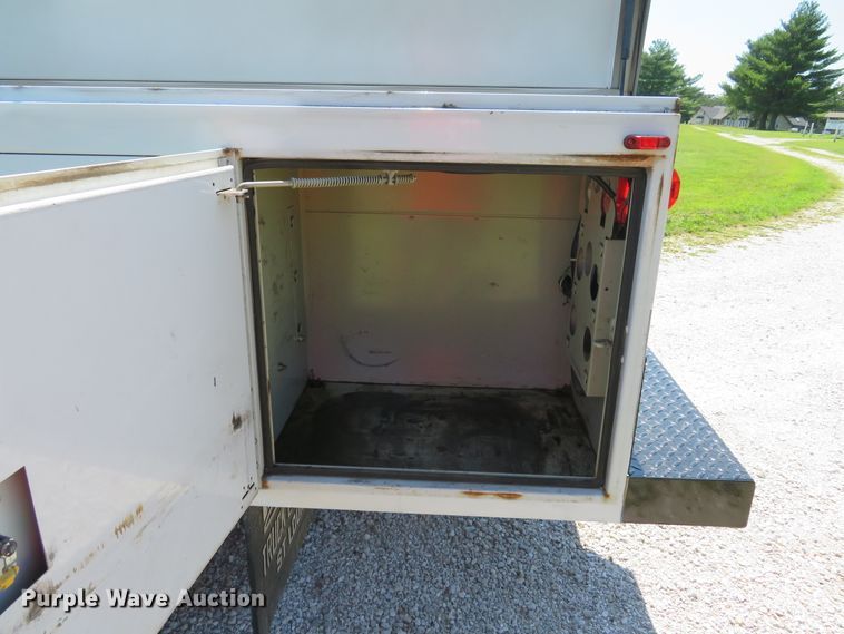 image for item DE8205 2008 Ford F450 Super Duty XL SuperCab utility truck