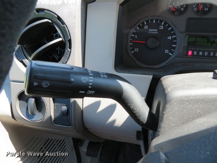 image for item DE8205 2008 Ford F450 Super Duty XL SuperCab utility truck