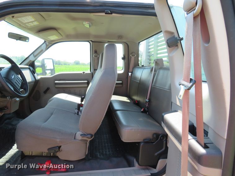 image for item DE8205 2008 Ford F450 Super Duty XL SuperCab utility truck