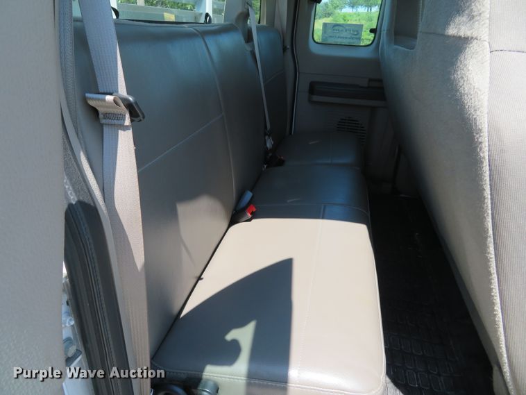 image for item DE8205 2008 Ford F450 Super Duty XL SuperCab utility truck