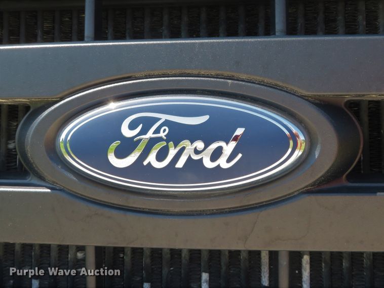 image for item DE8205 2008 Ford F450 Super Duty XL SuperCab utility truck