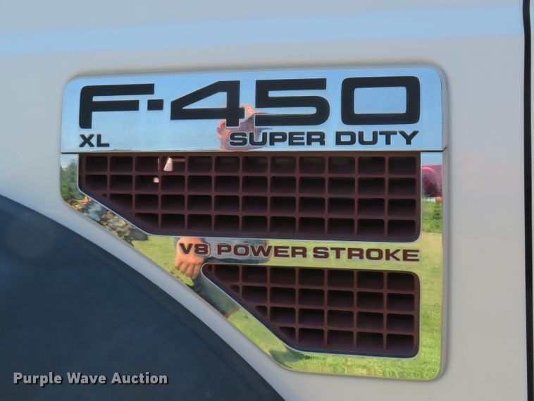 image for item DE8205 2008 Ford F450 Super Duty XL SuperCab utility truck