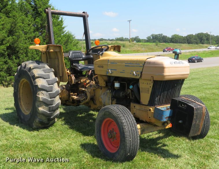 image for item DE8206 Ford 4610 tractor