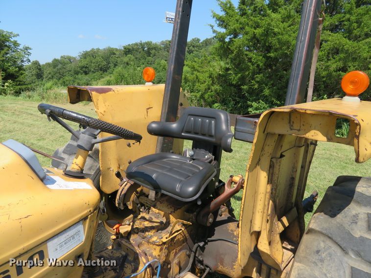 image for item DE8206 Ford 4610 tractor