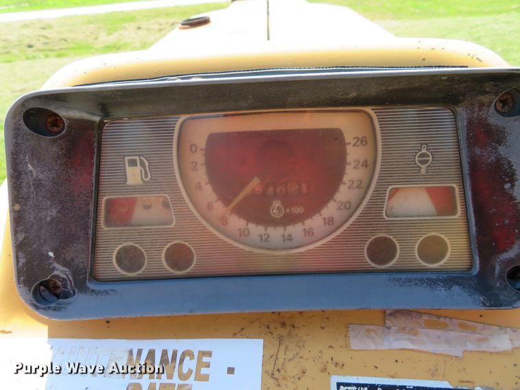 image for item DE8206 Ford 4610 tractor