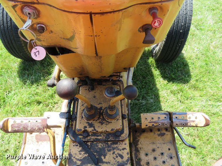 image for item DE8206 Ford 4610 tractor