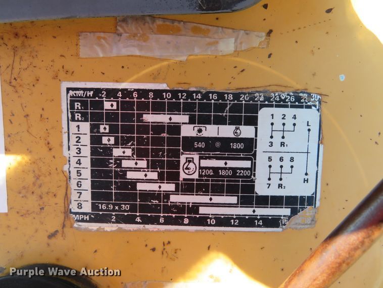 image for item DE8206 Ford 4610 tractor