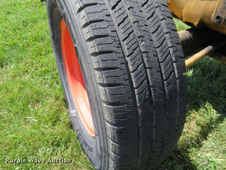 image for item DE8206 Ford 4610 tractor