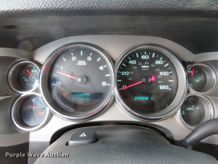 image for item DE8208 2008 Chevrolet Silverado 2500HD LT Ext. Cab pickup truck