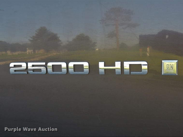 image for item DE8208 2008 Chevrolet Silverado 2500HD LT Ext. Cab pickup truck