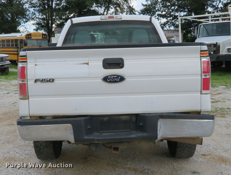 image for item DE8209 2014 Ford F150 XL SuperCab pickup truck
