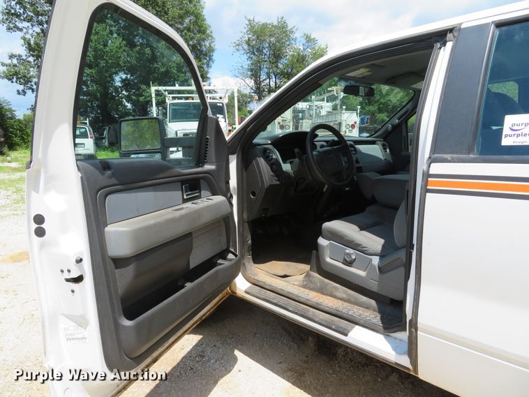 image for item DE8209 2014 Ford F150 XL SuperCab pickup truck