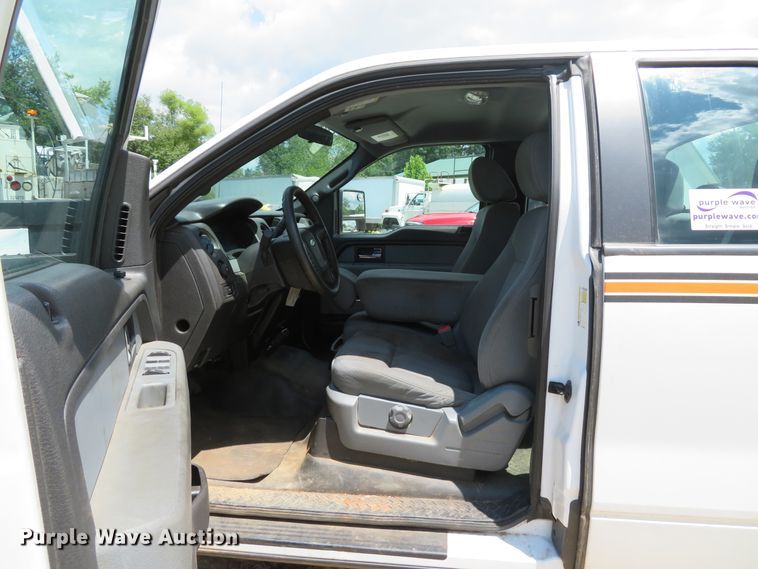 image for item DE8209 2014 Ford F150 XL SuperCab pickup truck