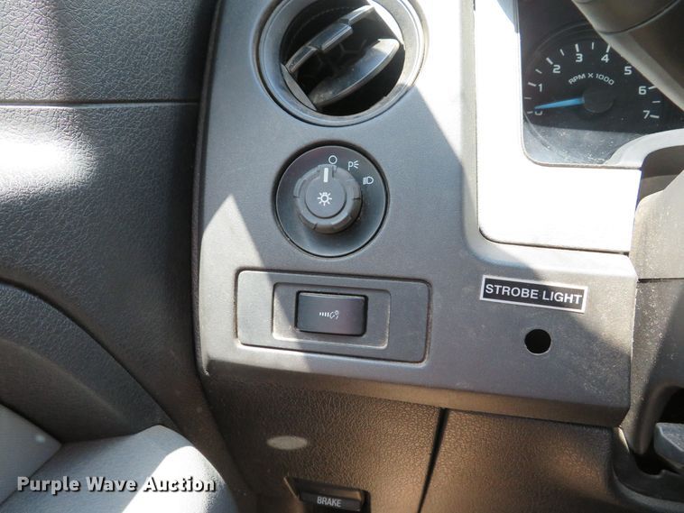 image for item DE8209 2014 Ford F150 XL SuperCab pickup truck