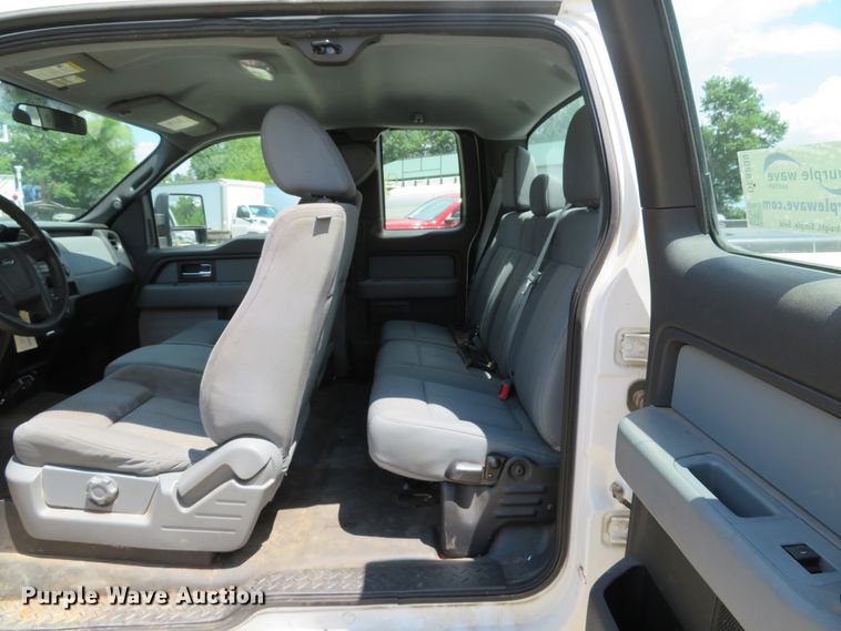 image for item DE8209 2014 Ford F150 XL SuperCab pickup truck