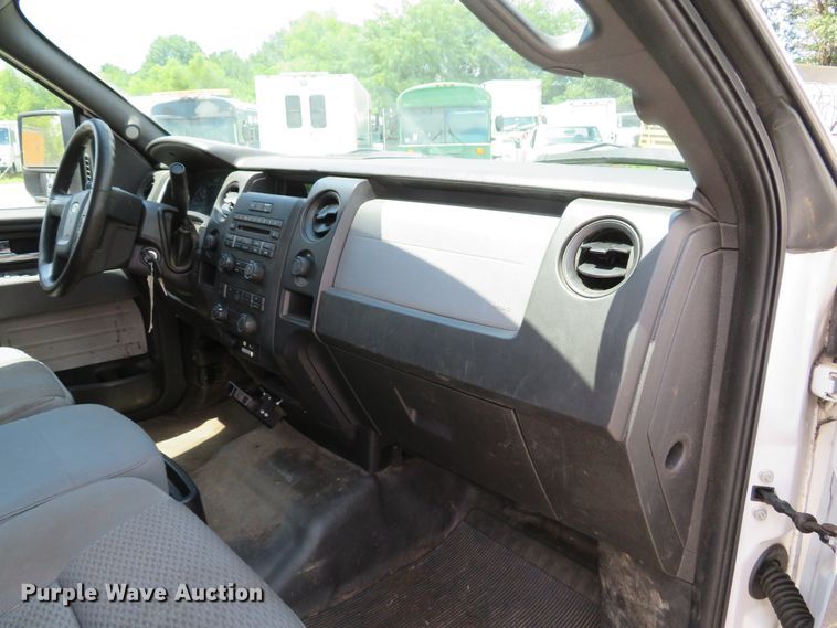 image for item DE8209 2014 Ford F150 XL SuperCab pickup truck