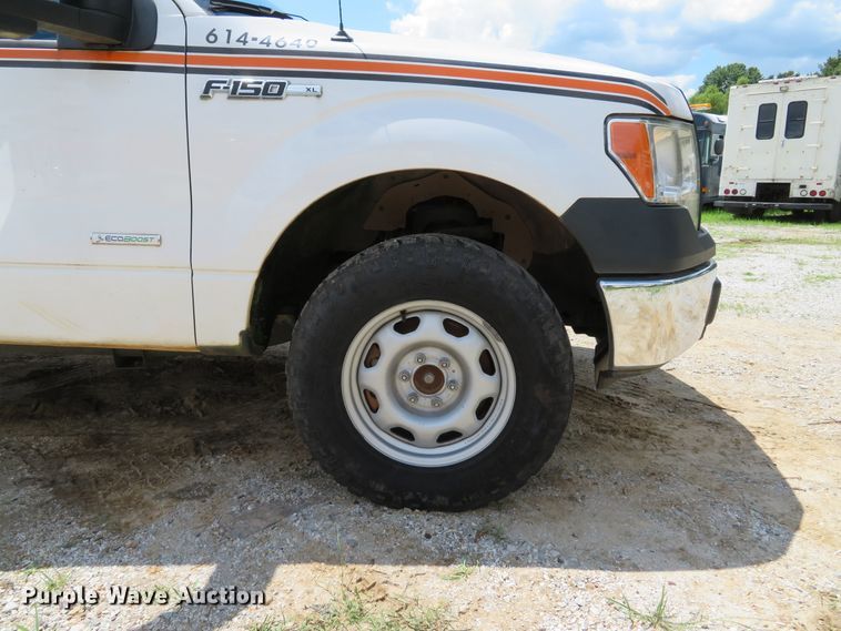 image for item DE8209 2014 Ford F150 XL SuperCab pickup truck