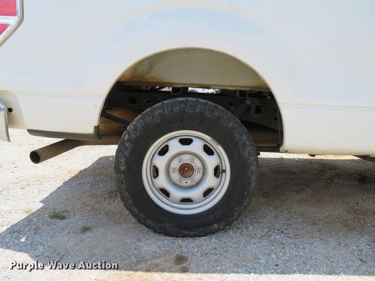 image for item DE8209 2014 Ford F150 XL SuperCab pickup truck